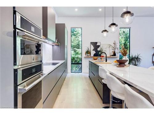 806 Alexander Road, Ancaster, ON - Indoor Photo Showing Kitchen