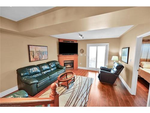 112 Redfern Avenue, Hamilton, ON - Indoor Photo Showing Living Room With Fireplace