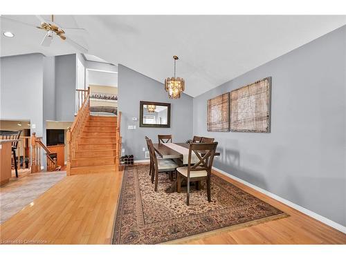 112 Redfern Avenue, Hamilton, ON - Indoor Photo Showing Dining Room