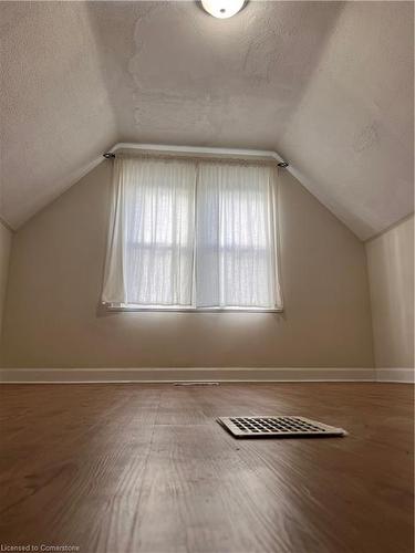 Upper-50 Gage Avenue N, Hamilton, ON - Indoor Photo Showing Other Room