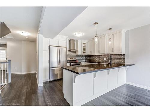 6616 Mary Drive, Niagara Falls, ON - Indoor Photo Showing Kitchen With Upgraded Kitchen