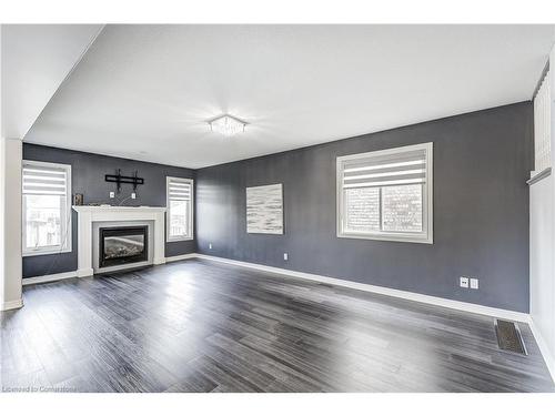 6616 Mary Drive, Niagara Falls, ON - Indoor Photo Showing Living Room With Fireplace