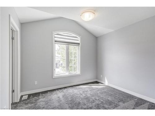 6616 Mary Drive, Niagara Falls, ON - Indoor Photo Showing Other Room