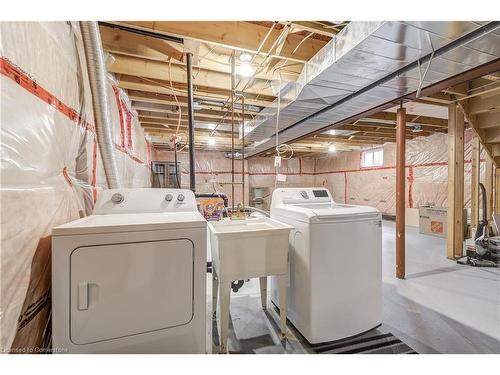 6616 Mary Drive, Niagara Falls, ON - Indoor Photo Showing Laundry Room