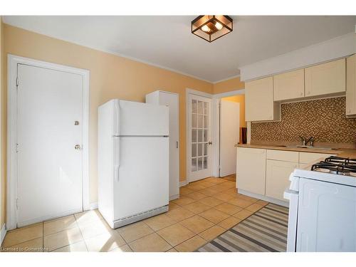 197 Fennell Avenue E, Hamilton, ON - Indoor Photo Showing Kitchen