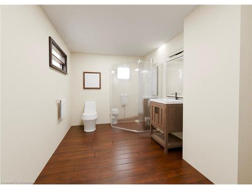 197 Fennell Avenue E, Hamilton, ON - Indoor Photo Showing Bathroom