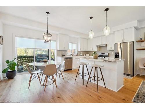 3-2071 Ghent Avenue, Burlington, ON - Indoor Photo Showing Kitchen With Stainless Steel Kitchen With Upgraded Kitchen