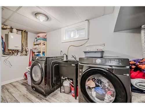 50 Grandfield Street, Hamilton, ON - Indoor Photo Showing Laundry Room