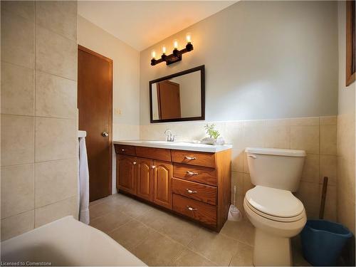 680 Clare Avenue, Welland, ON - Indoor Photo Showing Bathroom