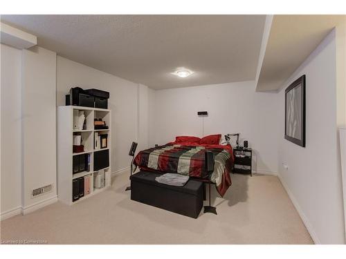 34 Arlington Crescent, Guelph, ON - Indoor Photo Showing Bedroom