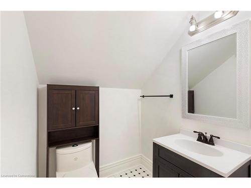 630 Lakeshore Road, Niagara-On-The-Lake, ON - Indoor Photo Showing Bathroom