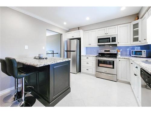 3831 Cardinal Drive, Niagara Falls, ON - Indoor Photo Showing Kitchen With Stainless Steel Kitchen