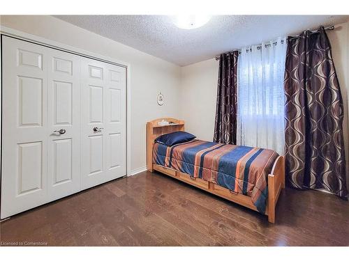 3831 Cardinal Drive, Niagara Falls, ON - Indoor Photo Showing Bedroom