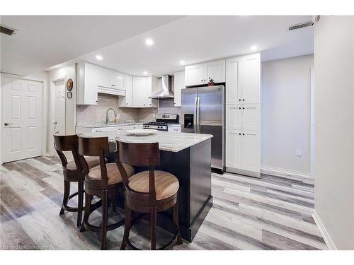 3831 Cardinal Drive, Niagara Falls, ON - Indoor Photo Showing Kitchen With Stainless Steel Kitchen With Upgraded Kitchen