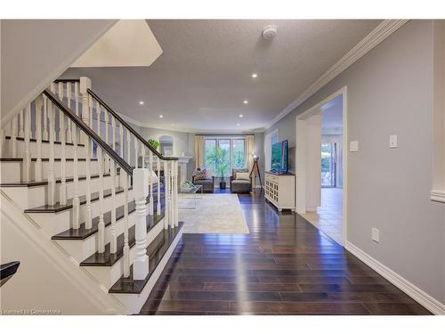 517 Larkspur Lane, Burlington, ON - Indoor Photo Showing Other Room