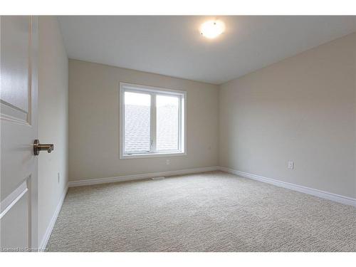 57 Blackbird Way, Hamilton, ON - Indoor Photo Showing Other Room