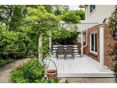 4 Knollwood Court, Dundas, ON - Outdoor With Deck Patio Veranda