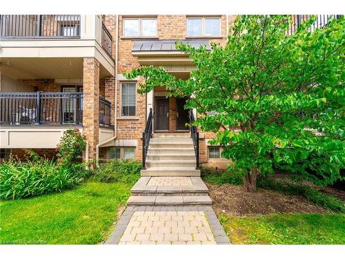 125-2441 Greenwich Drive, Oakville, ON - Outdoor