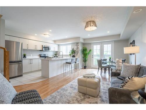 125-2441 Greenwich Drive, Oakville, ON - Indoor