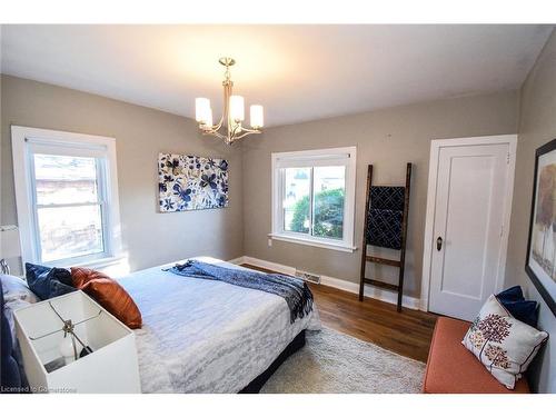 61 Marmora Street, St. Catharines, ON - Indoor Photo Showing Bedroom