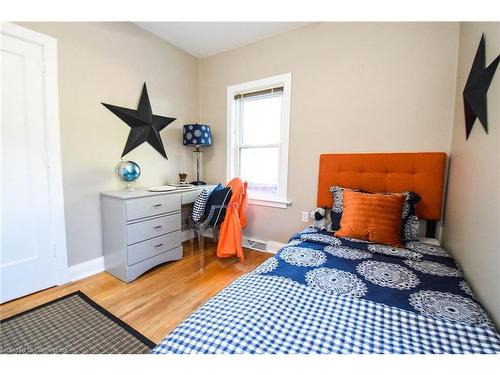 61 Marmora Street, St. Catharines, ON - Indoor Photo Showing Bedroom