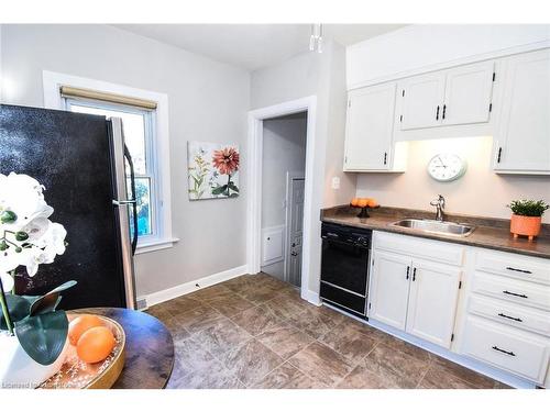 61 Marmora Street, St. Catharines, ON - Indoor Photo Showing Kitchen