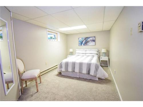 61 Marmora Street, St. Catharines, ON - Indoor Photo Showing Bedroom