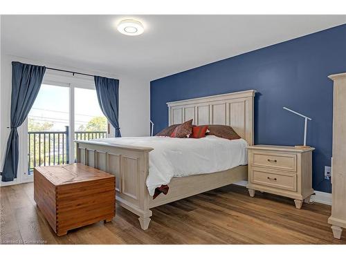 64 Hildegard Drive, Hamilton, ON - Indoor Photo Showing Bedroom