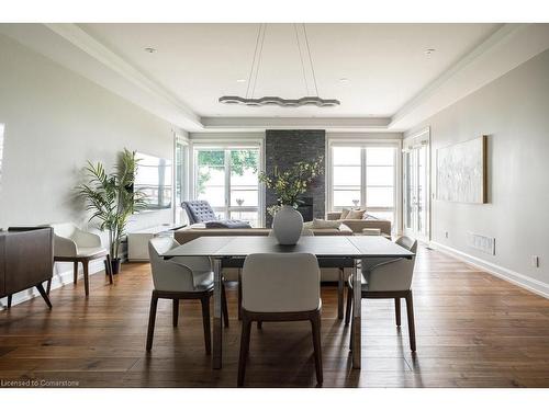 147 Mountain Park Avenue, Hamilton, ON - Indoor Photo Showing Dining Room