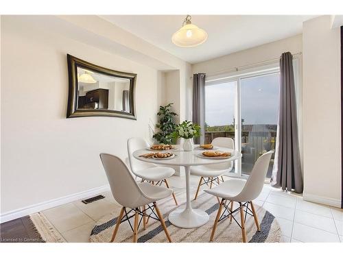 31 Mayland Trail, Stoney Creek, ON - Indoor Photo Showing Dining Room