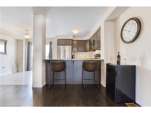 31 Mayland Trail, Stoney Creek, ON - Indoor Photo Showing Kitchen