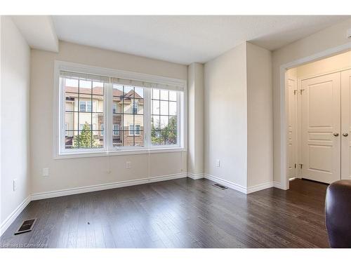 31 Mayland Trail, Stoney Creek, ON - Indoor Photo Showing Other Room