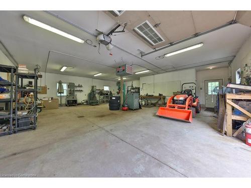 4379 Victoria Road S, Puslinch, ON - Indoor Photo Showing Garage