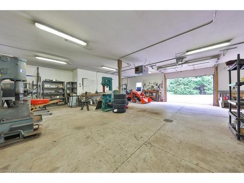 4379 Victoria Road S, Puslinch, ON - Indoor Photo Showing Garage