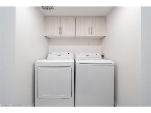 1017 Plains View Avenue, Burlington, ON - Indoor Photo Showing Laundry Room