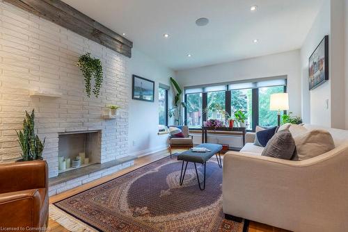 15 Melrose Avenue S, Hamilton, ON - Indoor Photo Showing Living Room With Fireplace