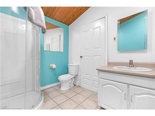 94 East 35Th Street, Hamilton, ON - Indoor Photo Showing Bathroom