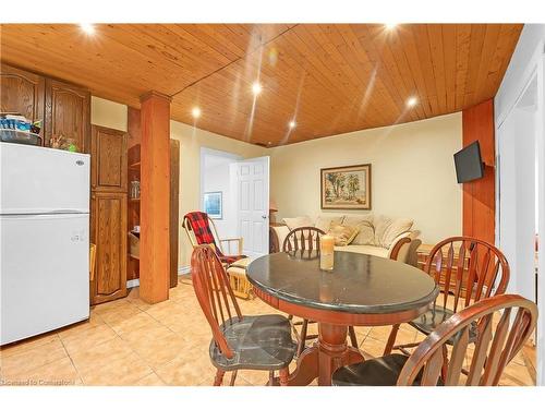 94 East 35Th Street, Hamilton, ON - Indoor Photo Showing Dining Room