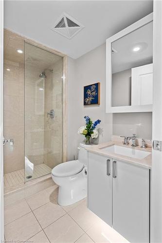 409-11 Bronte Road, Oakville, ON - Indoor Photo Showing Bathroom