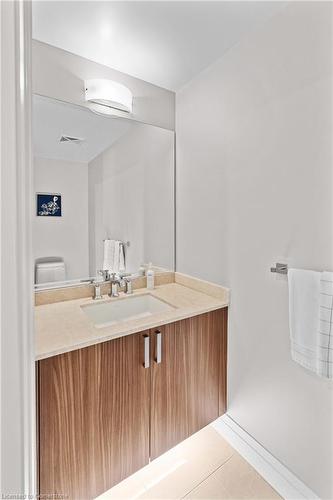 409-11 Bronte Road, Oakville, ON - Indoor Photo Showing Bathroom