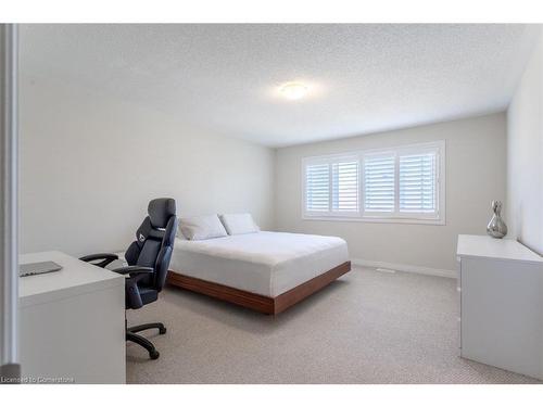 4014 Fracchioni Drive, Beamsville, ON - Indoor Photo Showing Bedroom