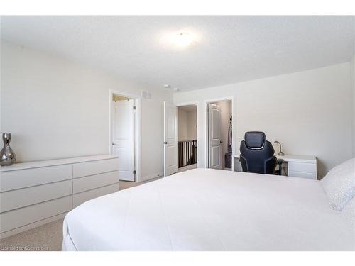 4014 Fracchioni Drive, Beamsville, ON - Indoor Photo Showing Bedroom