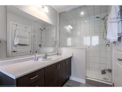 4014 Fracchioni Drive, Beamsville, ON - Indoor Photo Showing Bathroom