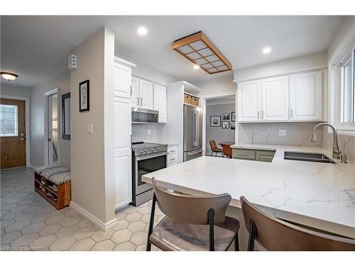 80 Upper Paradise Road, Hamilton, ON - Indoor Photo Showing Kitchen With Double Sink