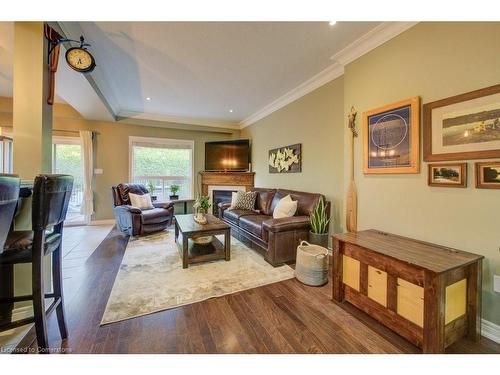 90 Redcedar Crescent, Stoney Creek, ON - Indoor Photo Showing Living Room With Fireplace