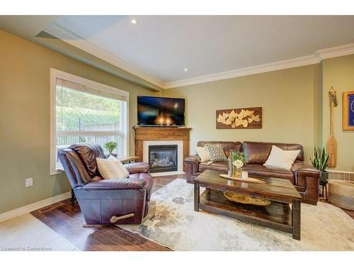 90 Redcedar Crescent, Stoney Creek, ON - Indoor Photo Showing Living Room With Fireplace