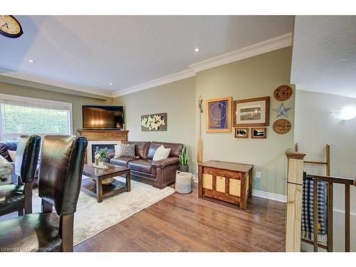 90 Redcedar Crescent, Stoney Creek, ON - Indoor With Fireplace