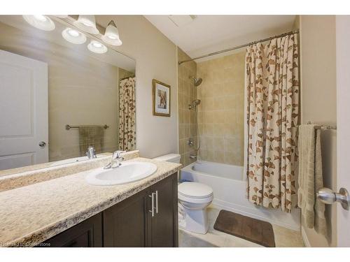 90 Redcedar Crescent, Stoney Creek, ON - Indoor Photo Showing Bathroom