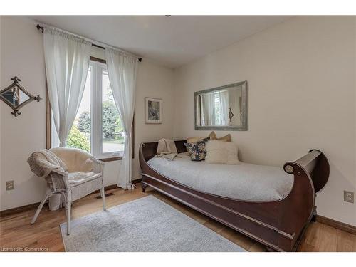 18 Ilona Court, Brantford, ON - Indoor Photo Showing Bedroom