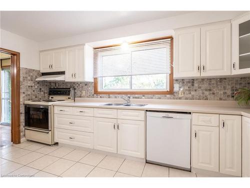 2077 Mountain Grove Avenue, Burlington, ON - Indoor Photo Showing Kitchen With Double Sink